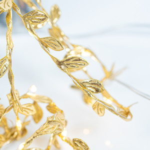 ΦΩΤΙΖΟΜΕΝΗ ΓΙΡΛΑΝΤΑ ΜΕ ΥΦΑΣΜΑΤΙΝΑ ΧΡΥΣΑ ΦΥΛΛΑ, 16 MINI LED, ΜΠΑΤΑΡΙΑΣ 3xAA, ΧΡΟΝΟΔΙΑΚΟΠΤΗ, ΘΕΡΜΟ ΛΕΥΚΟ LED ANA 10cm, ΠΡΟΕΚΤΑΣΗ ΠΑΡΟΧΗΣ 30cm, IP20