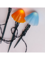 ΣΕΙΡΑ, 8 LED 5mm, ΠΛΑΣΤΙΚΑ ΠΟΛΥΧΡΩΜΑ ΜΑΝΙΤΑΡΙΑ H20cm, ΗΛΙΑΚΟ ΠΑΝΕΛ ΜΕ ΑΙΣΘΗΤΗΡΑ ΦΩΤΟΣ, ΠΡΑΣΙΝΟ PVC ΚΑΛΩΔΙΟ, ΘΕΡΜΟ ΛΕΥΚΟ LED ANA 50cm, ΠΡΟΕΚΤΑΣΗ ΠΑΡΟΧΗΣ 1m, IP44